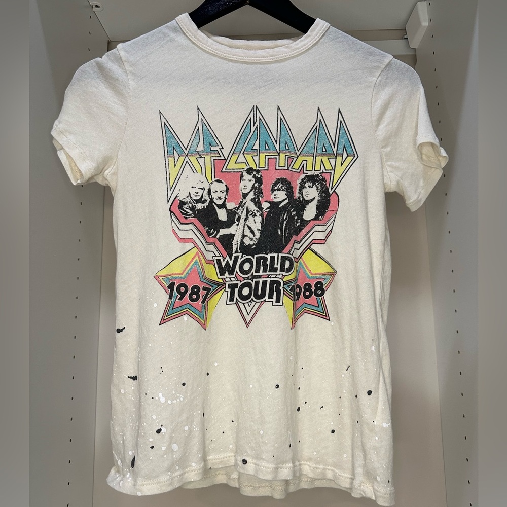 Def Lepard Paint Splatter Tee - image 1
